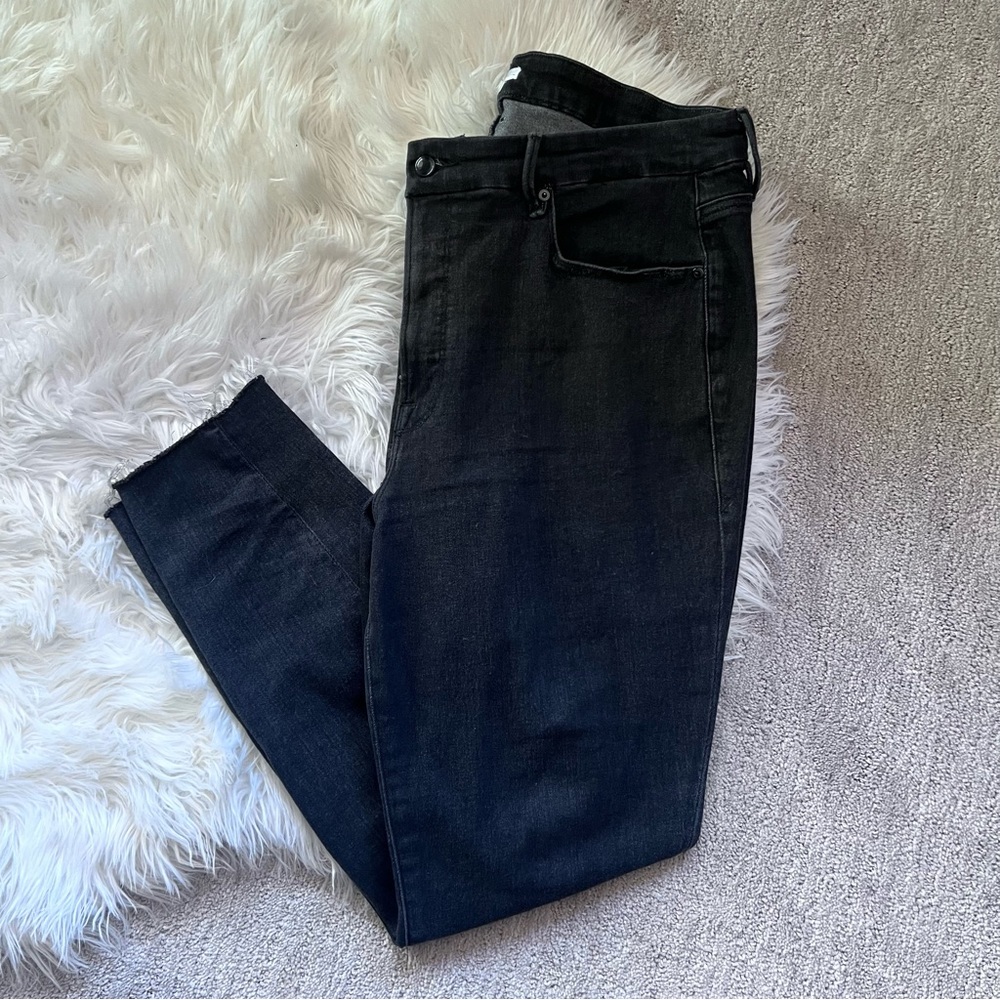 Good American Good Legs Raw Hem Jeans in Black184